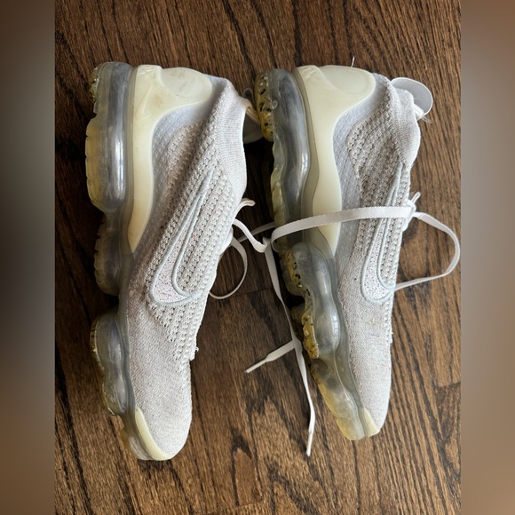 Nike Air Vapor Max 2021 - Picture 2 of 4